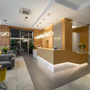 4* מלון Korona Gold - Korona